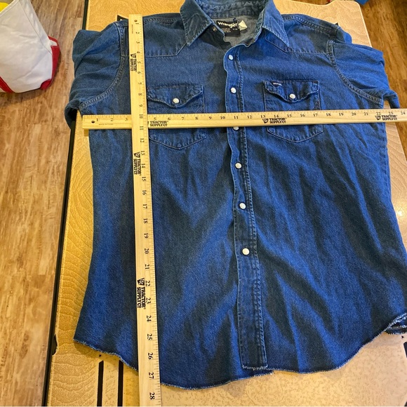 Vintage Wrangler Denim pearl snap button down Shirt mens size 17-35 x-long tails - Picture 7 of 9
